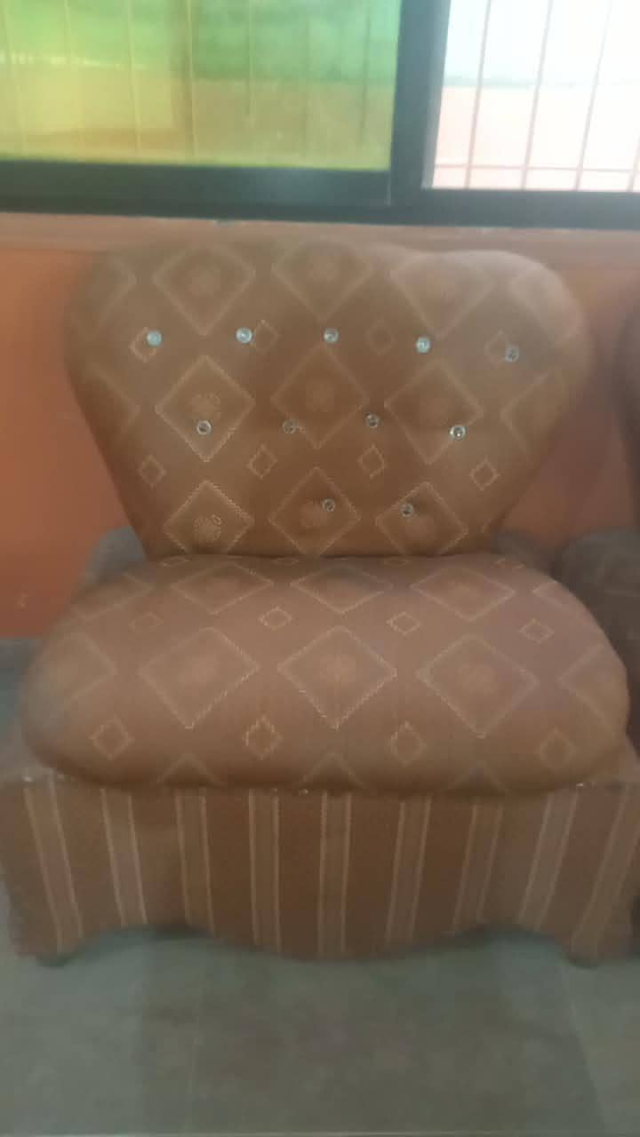compelete sofa set 8