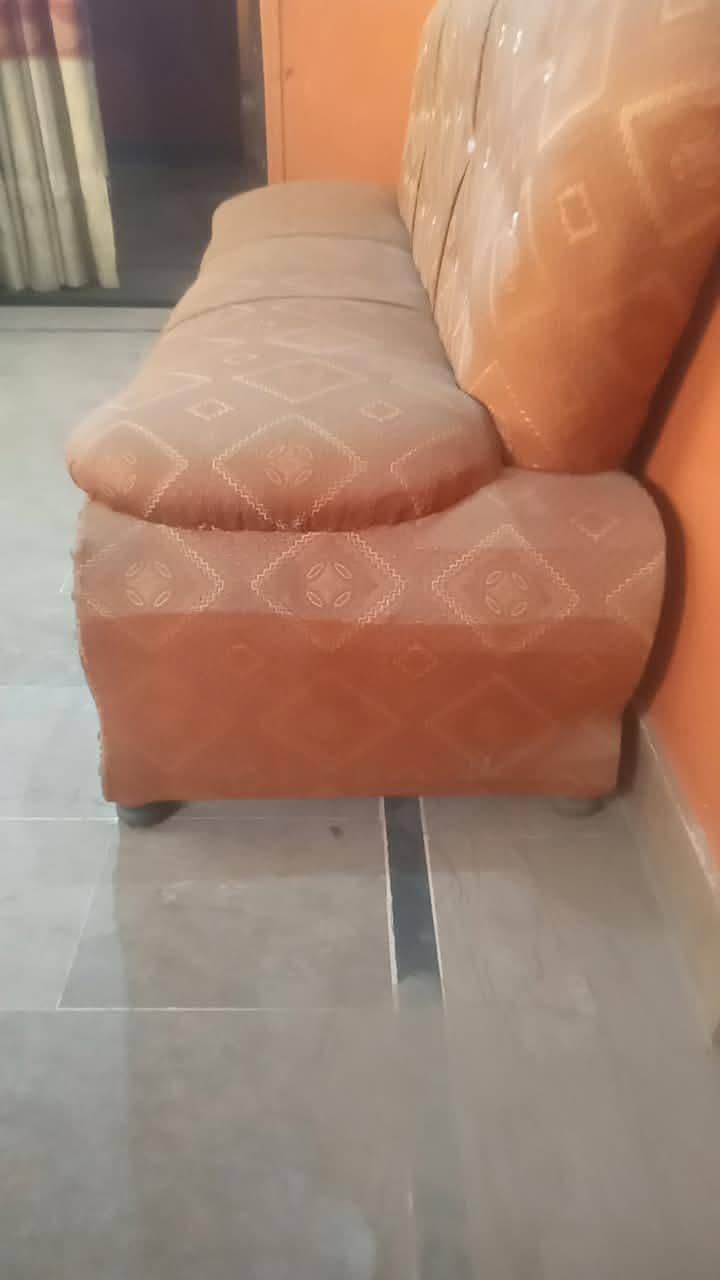 compelete sofa set 10