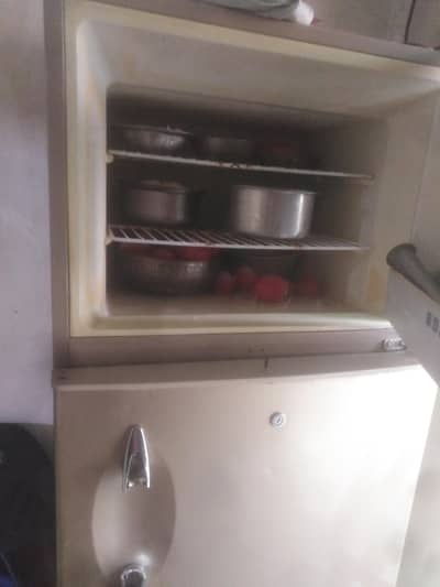 haier fridge whatsapp num 03125342814