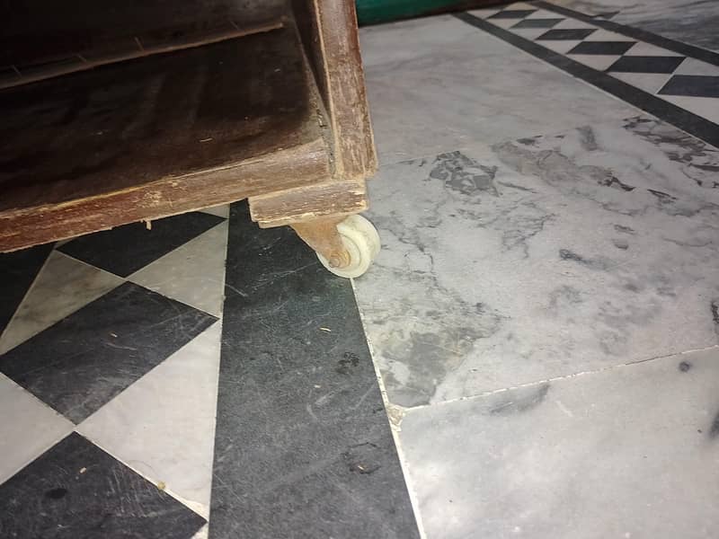 Computer Table 3