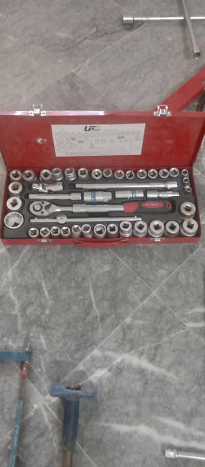 Ratchet and Socket set