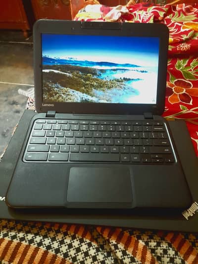 im selling chromebook intel celeron 3050 4gb 16gb