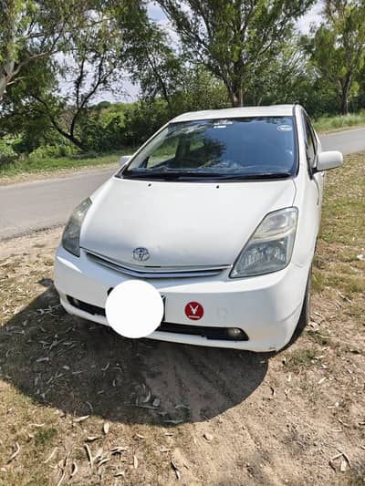 Toyota priuse 2007 model 2012 reg urgently for sale