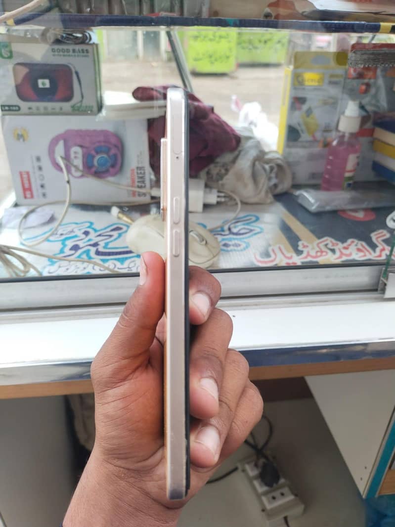f21 pro 2