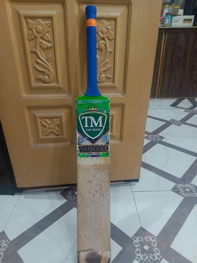 TM The Boss Cricket Bat