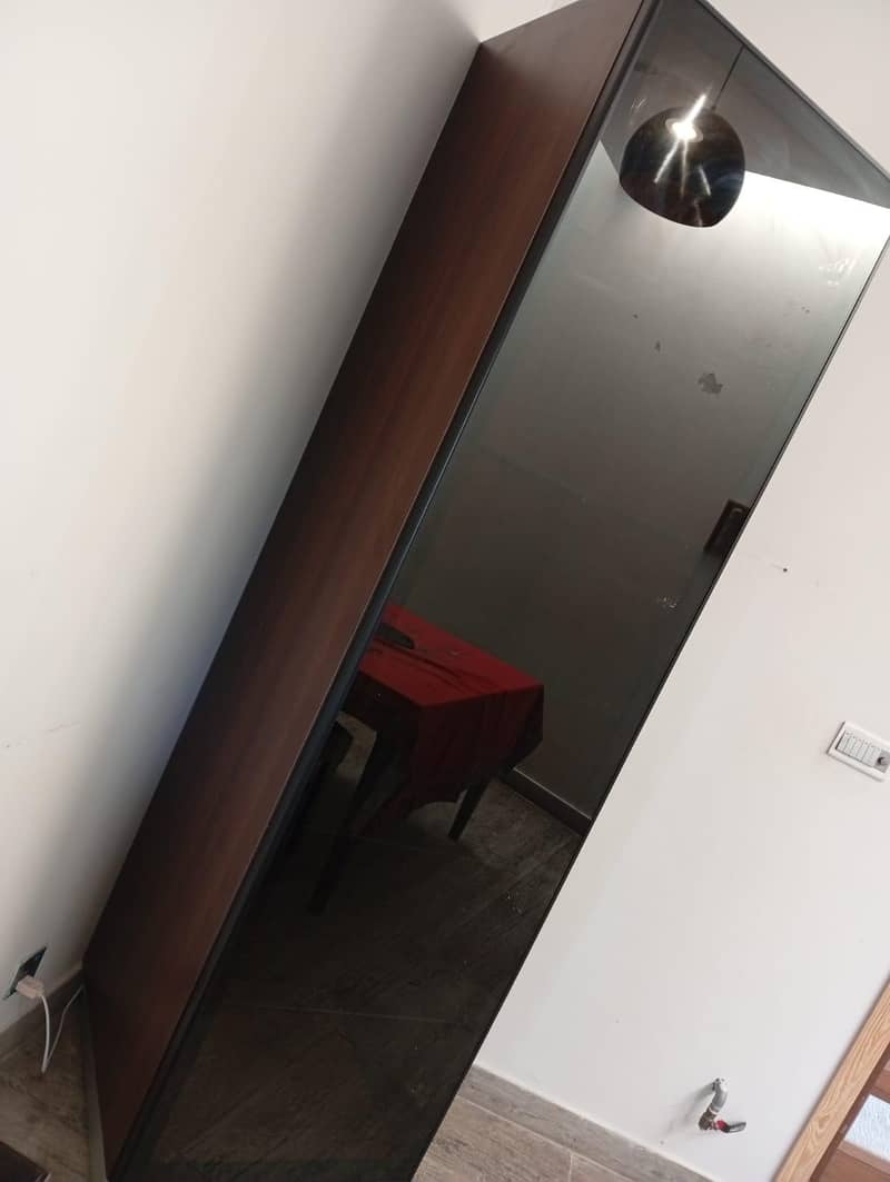 Wordrobe 1
