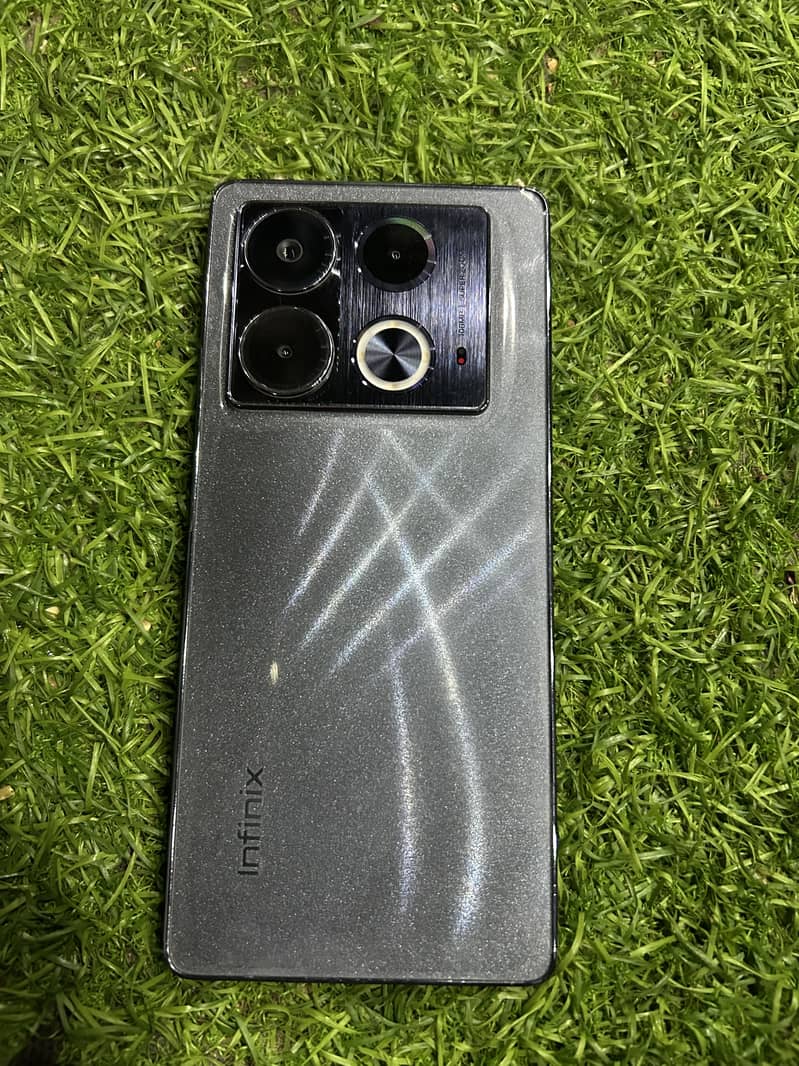 INFINIX NOTE 40 0