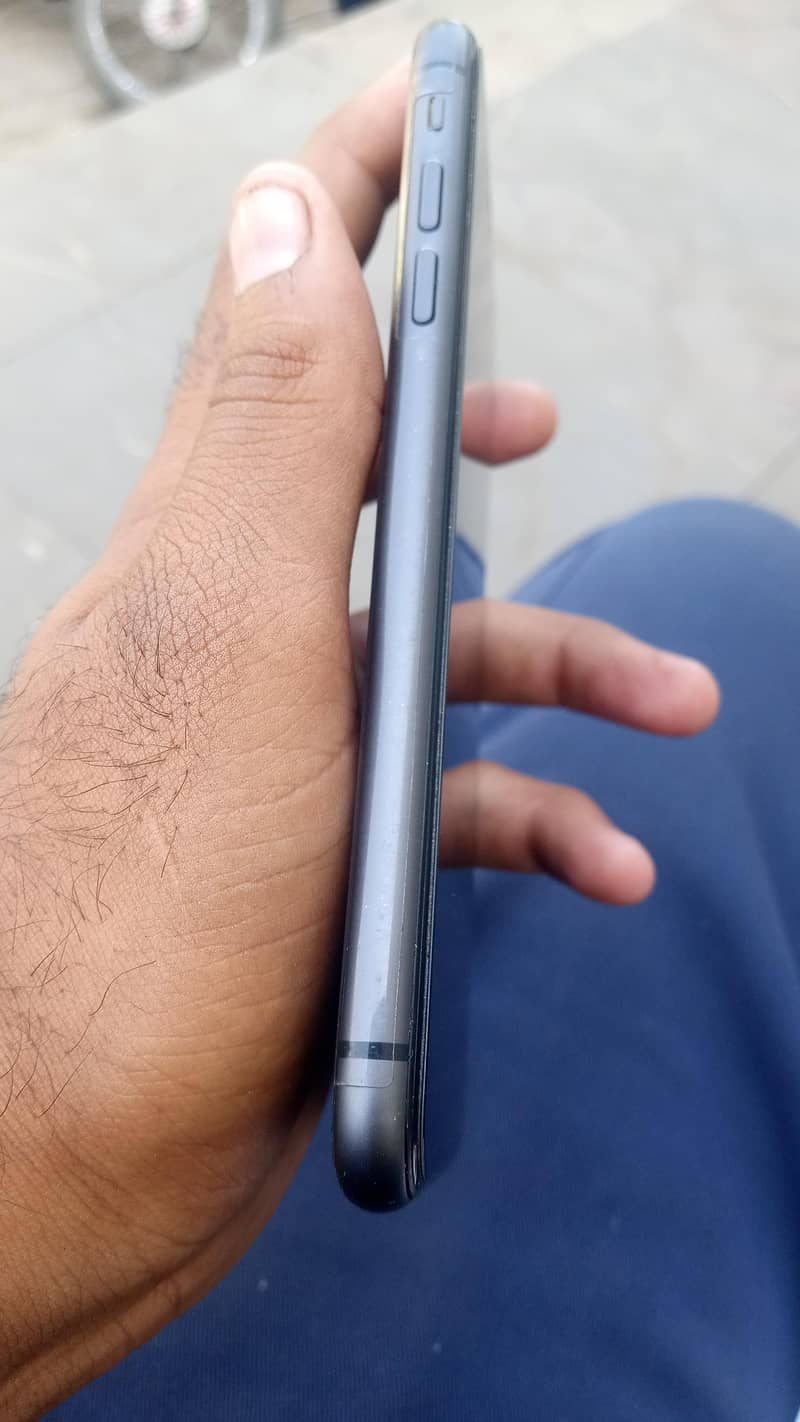 iphone 11 3