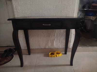 sonsole table