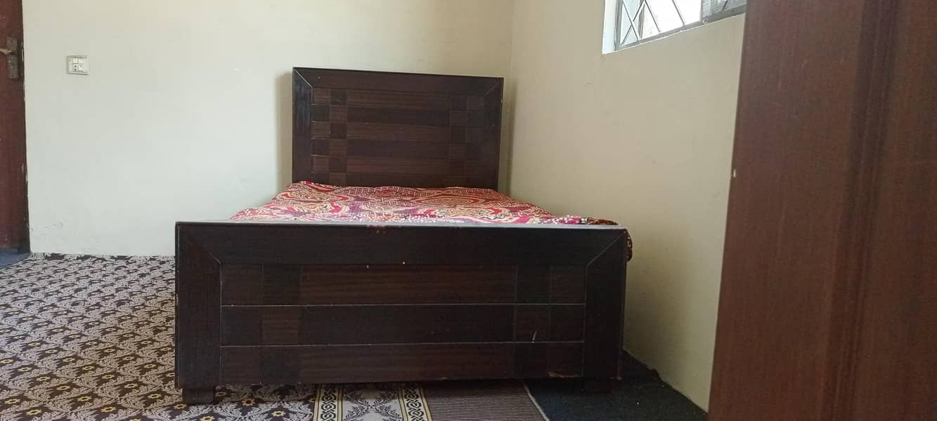 single bed 0