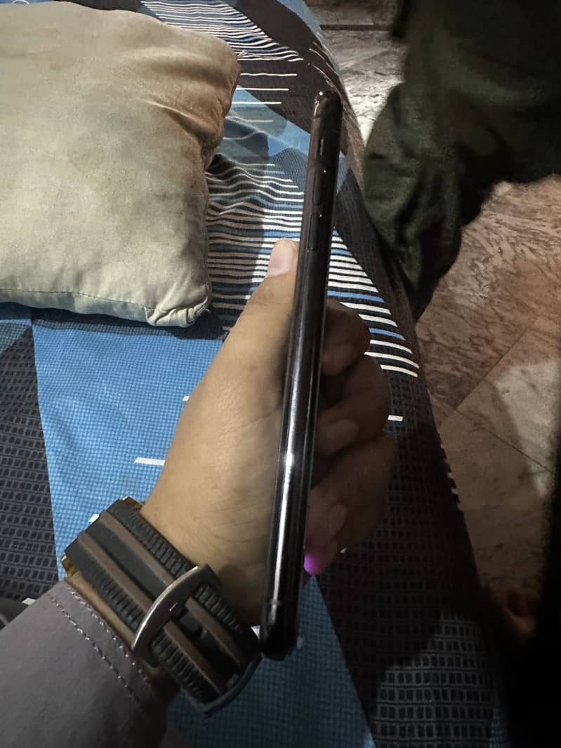 iphone 11 pro max 1