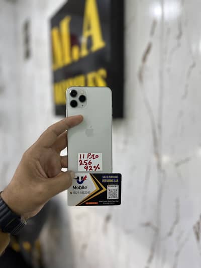 iPhone 11 pro 256