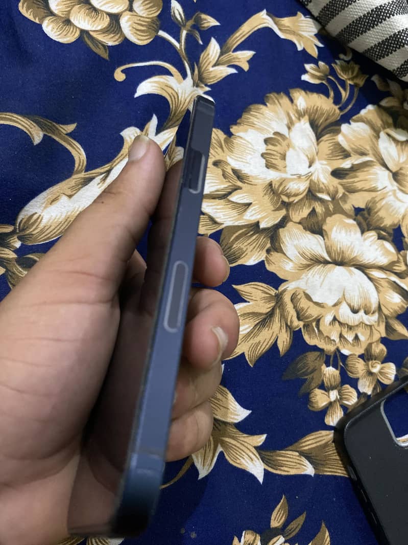 Iphone 12 jv 3
