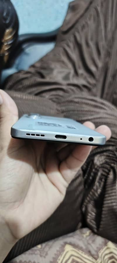 Infinix Hot 60i