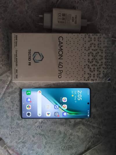 Tecno camon 40 pro