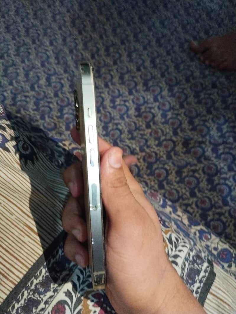 Ip 13 pro 2