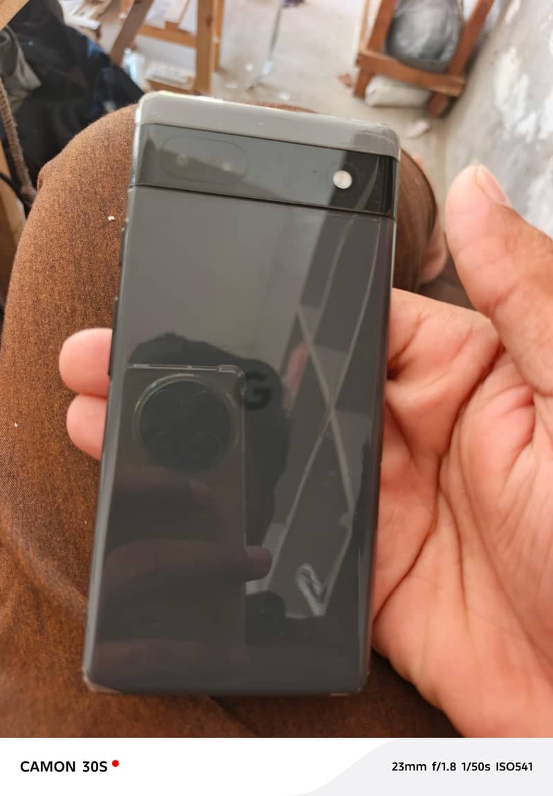 pixel 6a 10/10 condition 4