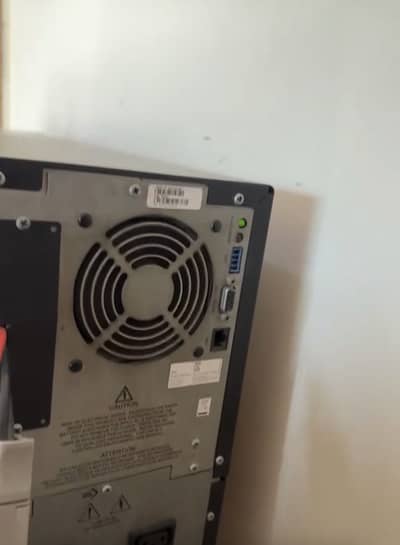 APC Smart-UPS 3000VA (3kVA) - Mint Condition