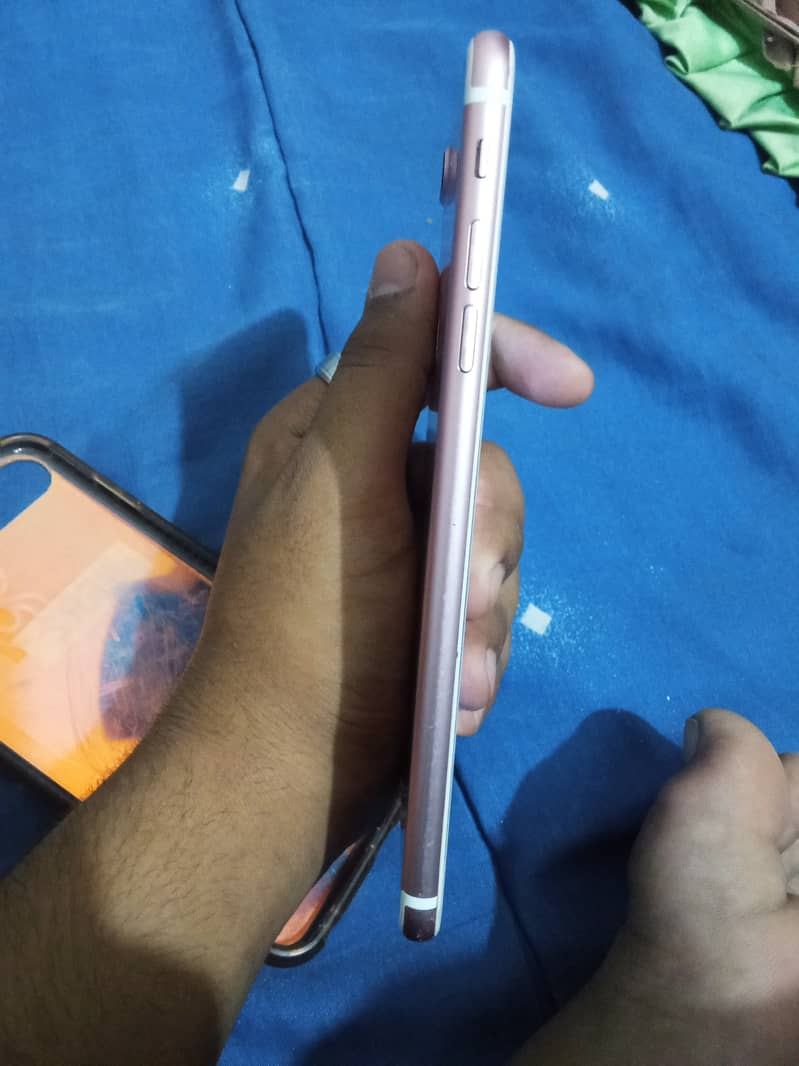 Iphone 7plus 4