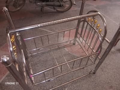 Baby cradle for sale