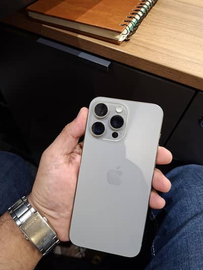 iPhone 15 Pro Max