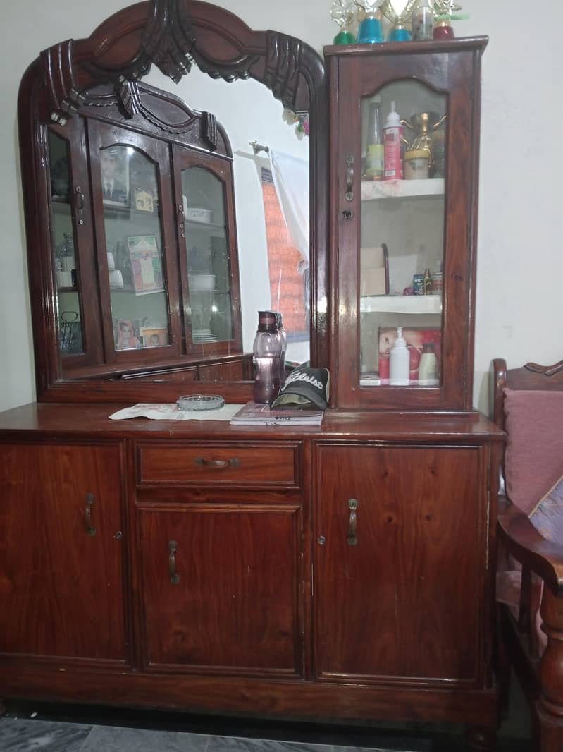 dressing table + Almira 3