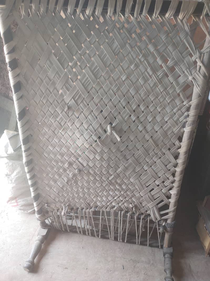 Small Size Charpae 1