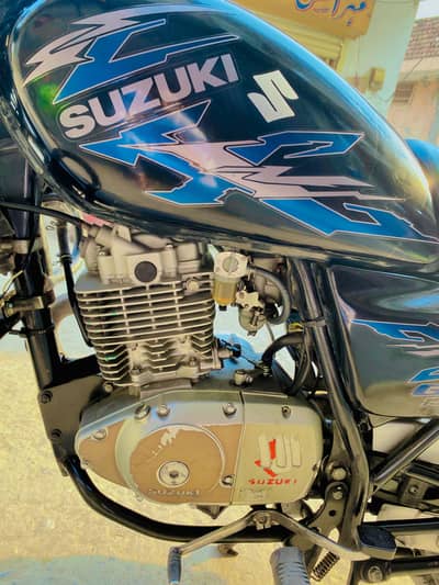 suzuki GS 150 se