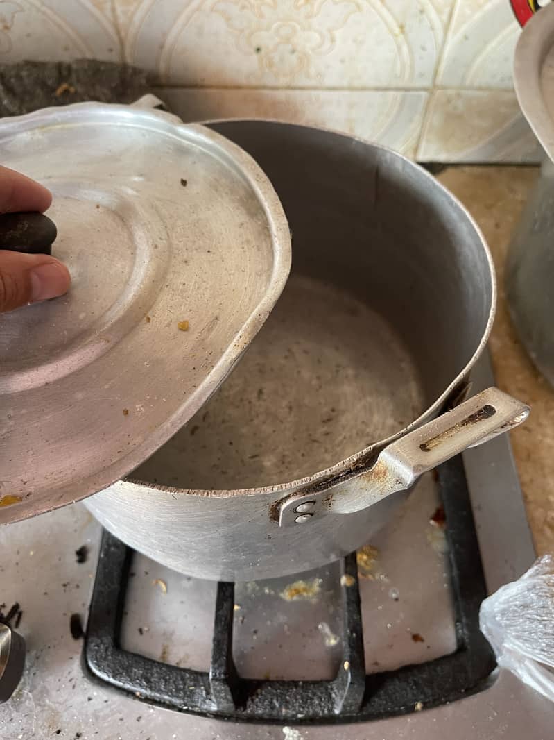 Complete Crockery set, complete kitchen needs 8