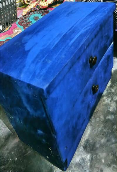 Luxury Blue Velvet Bed Set With Side Tables