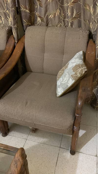 5 seater sofa set with side table and centre table