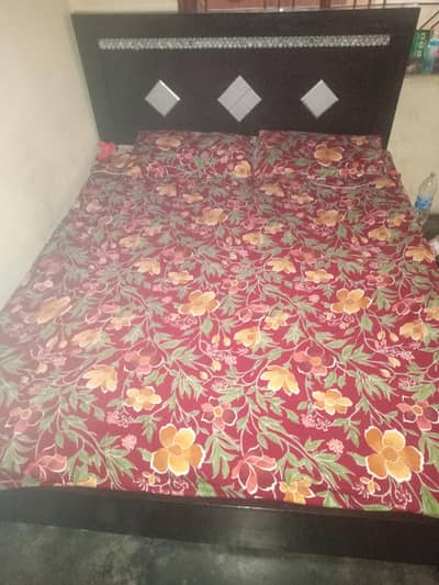 double bad 'double dresing  sofa set new condi for saletion