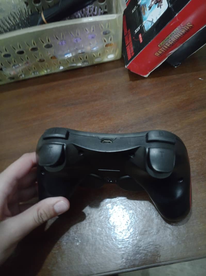 gaming controller 3