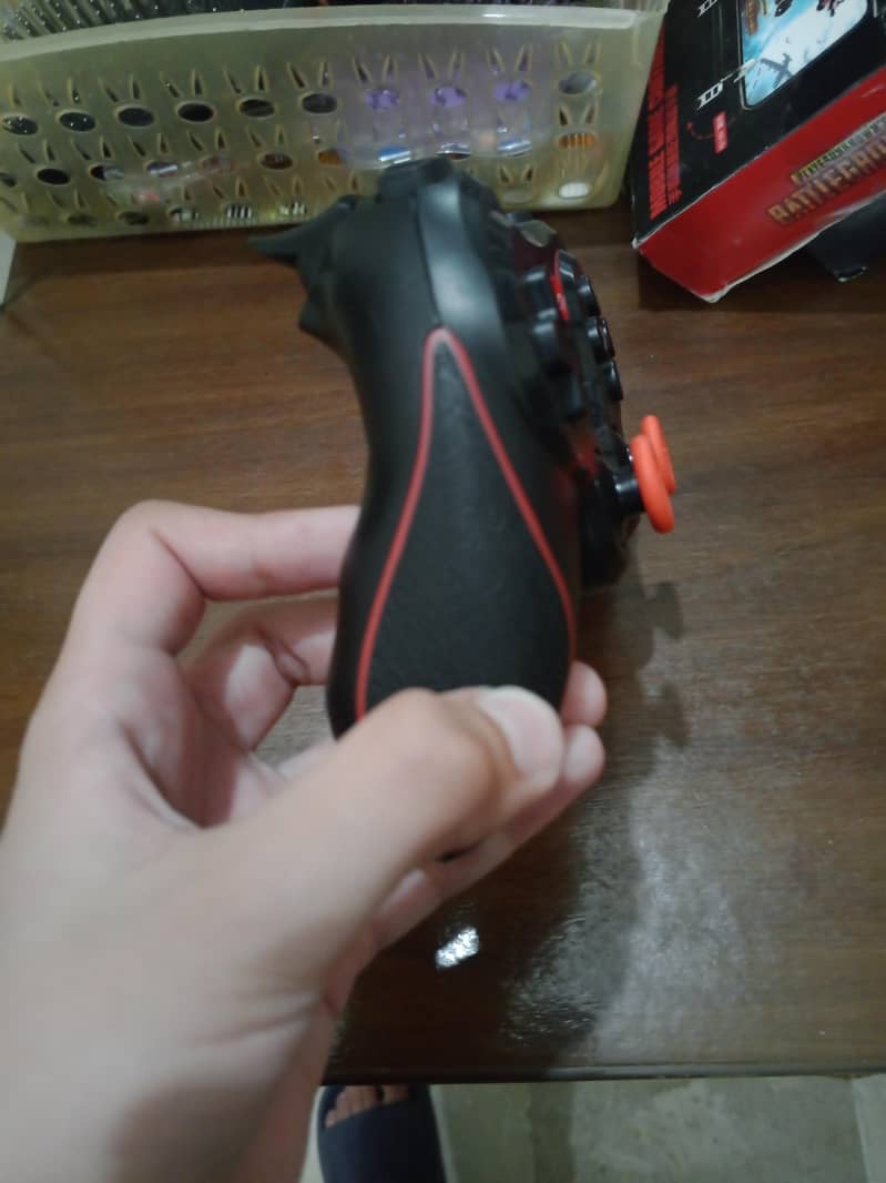 gaming controller 4