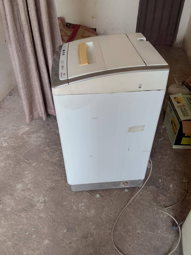 Dawlance automatic washing machine 3