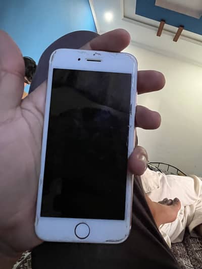 i phone 6s non pta 10 by 10 whatsap 03099377266