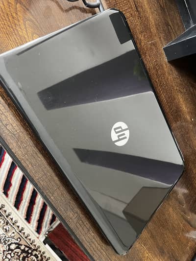 Hp laptop (urgent sale)
