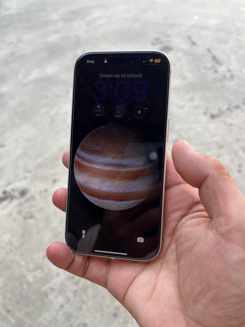 Apple iPhone 17 Pro 1