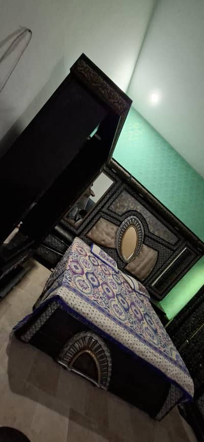 King Size Bed + Dressing Table For Sale | Good Condition`