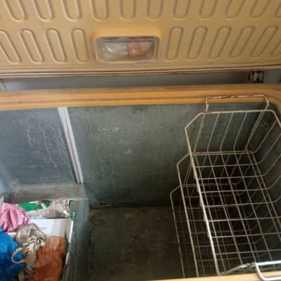 Deep freezer