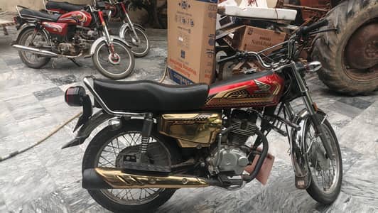 Honda 125 self start for sale 25 model