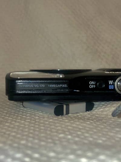 Olympus 5 x zoom lense