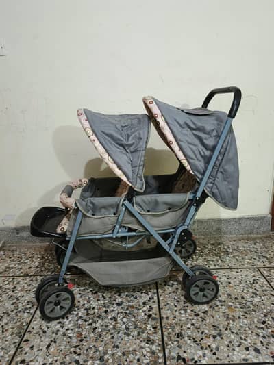 Pram / Stroller (twin baby)