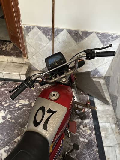 Urgent sale 21 model united bike no engine open 03096100203