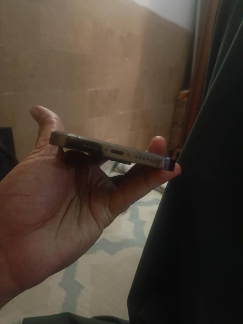iPhones 1