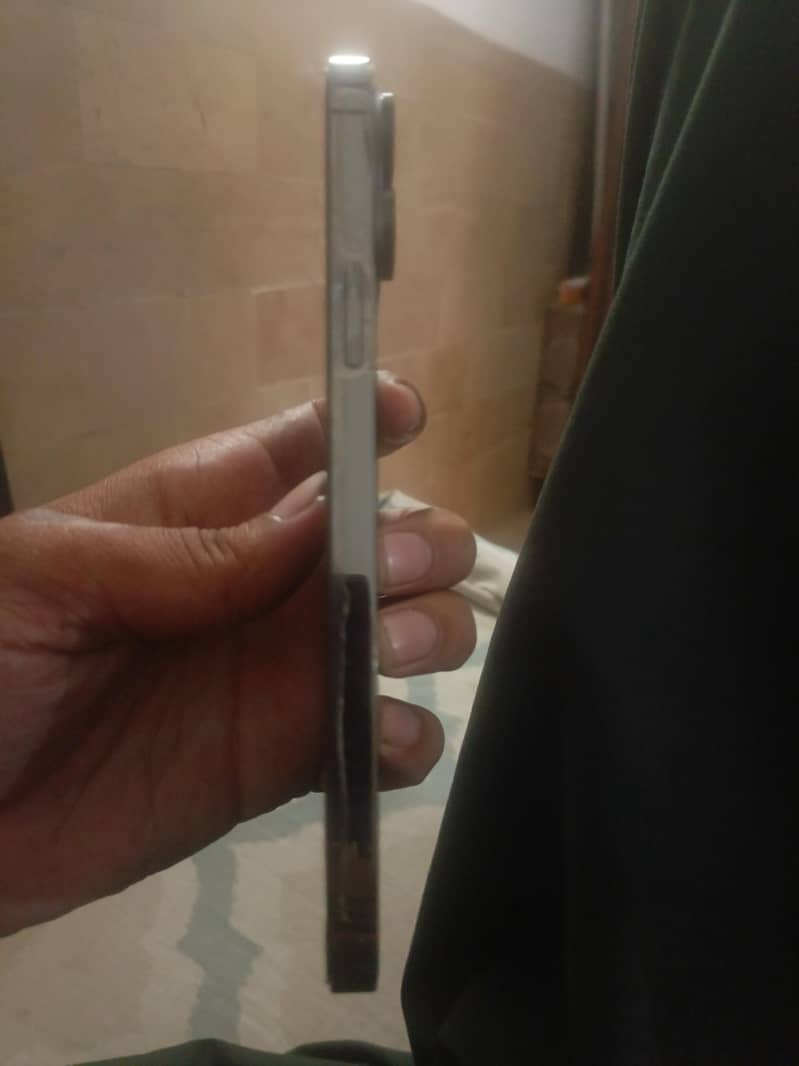 iPhones 3