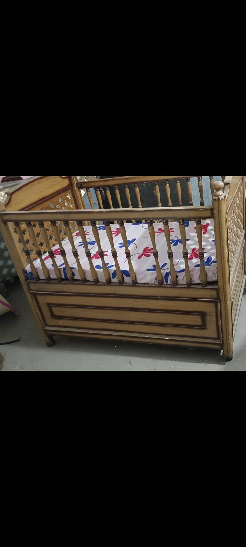 solid wood bunk bed. condition 9/10 0