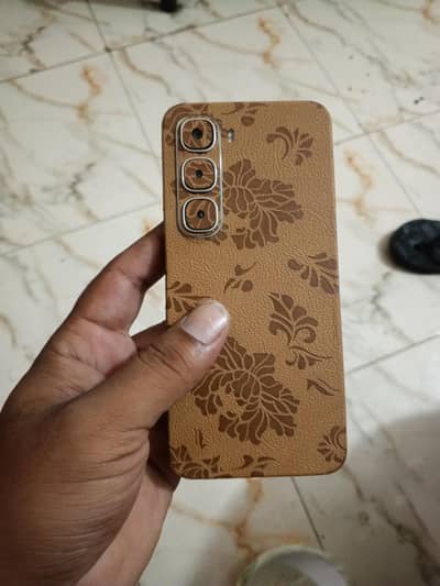 Infinix hot 60i 6gb 128gb 10/10 condition Wernty men ha boox Chargr sa