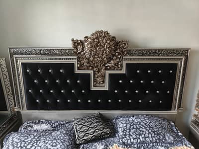 Deco wooden bed