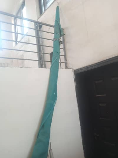 green clothes with stand. for infornt  of shop and home. cover the sun